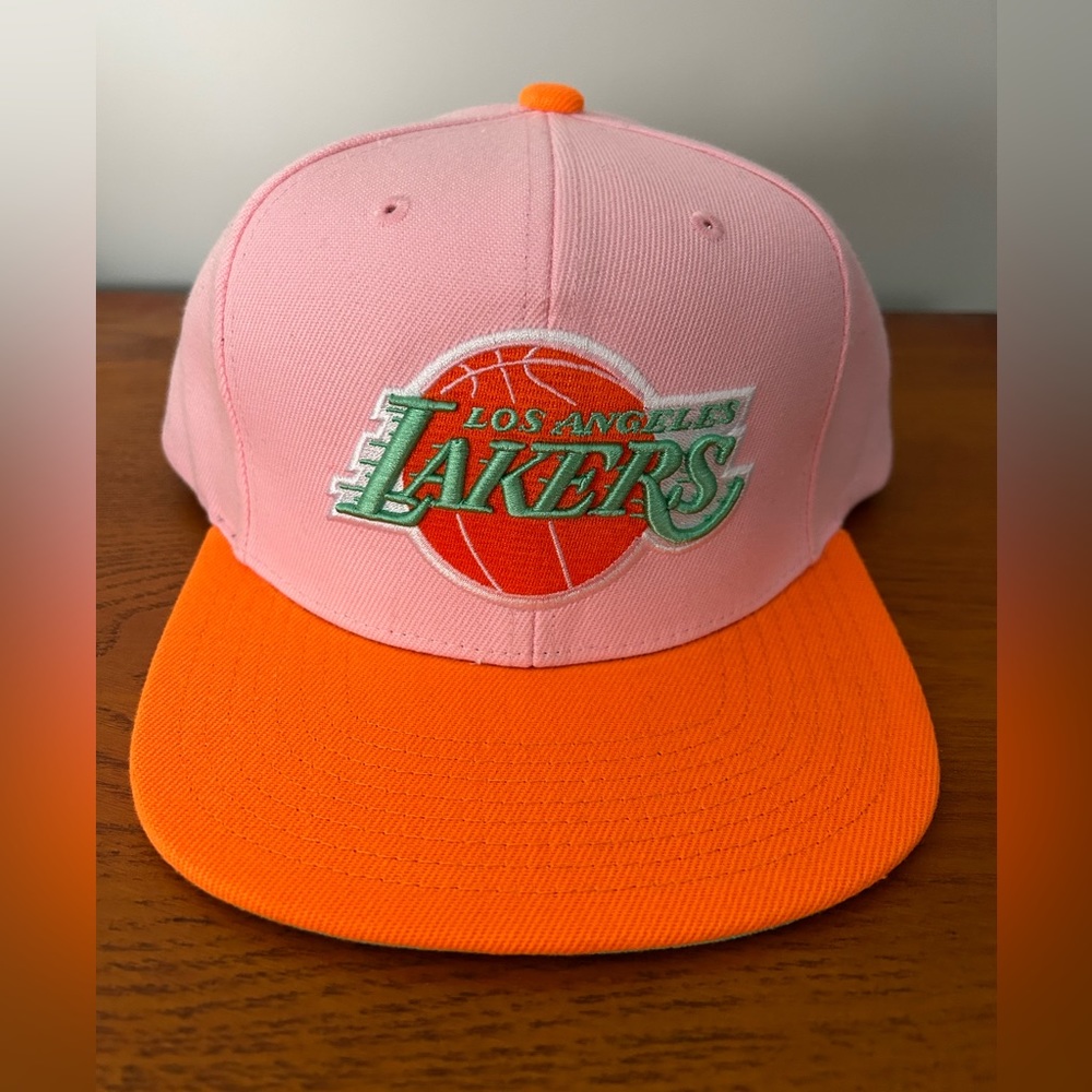 NWOT SOLD OUT Mitchell & Ness Los Angeles Lakers RAINBOW SHERBERT Snapback Hat